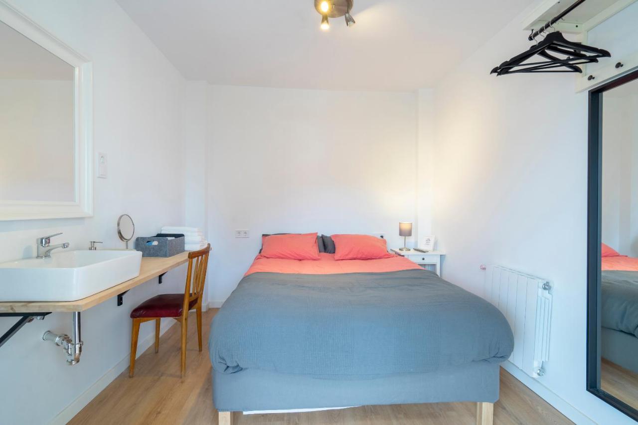 Independent room close to IFEMA y AEROPUERTOB Madrid Buitenkant foto