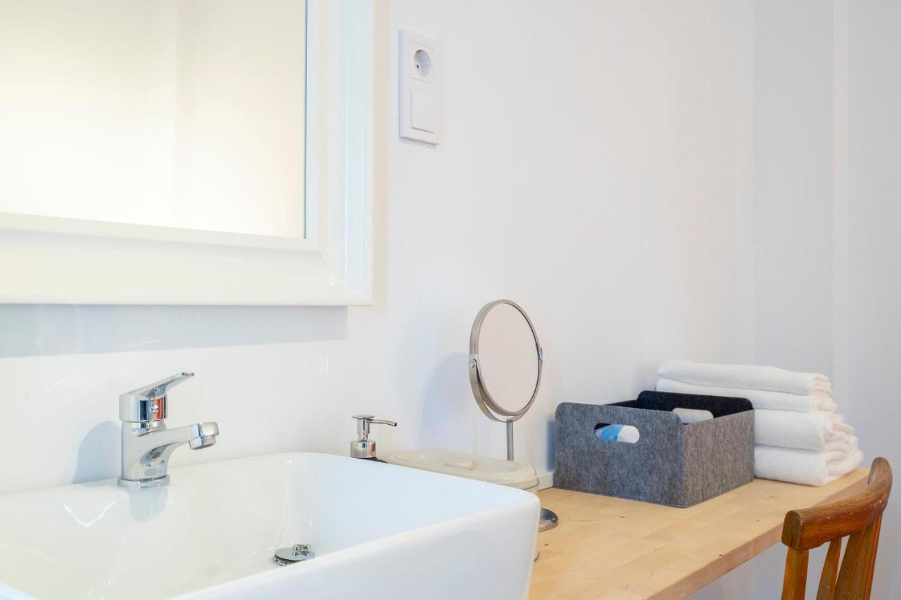 Independent room close to IFEMA y AEROPUERTOB Madrid Buitenkant foto